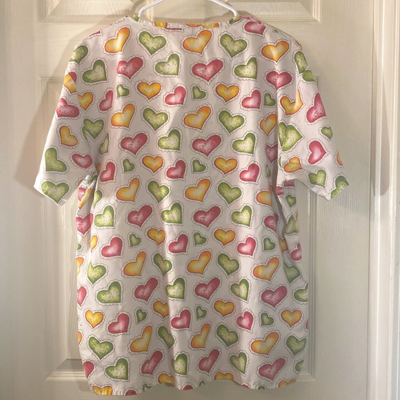 VINTAGE EXPO UNIFORM INC Cute Heart Uniform Scrub Top - Picture 7 of 8